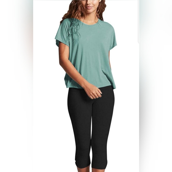 Workout Shirts Cute Short Sleeve Crop Tops - Picture 4 of 4